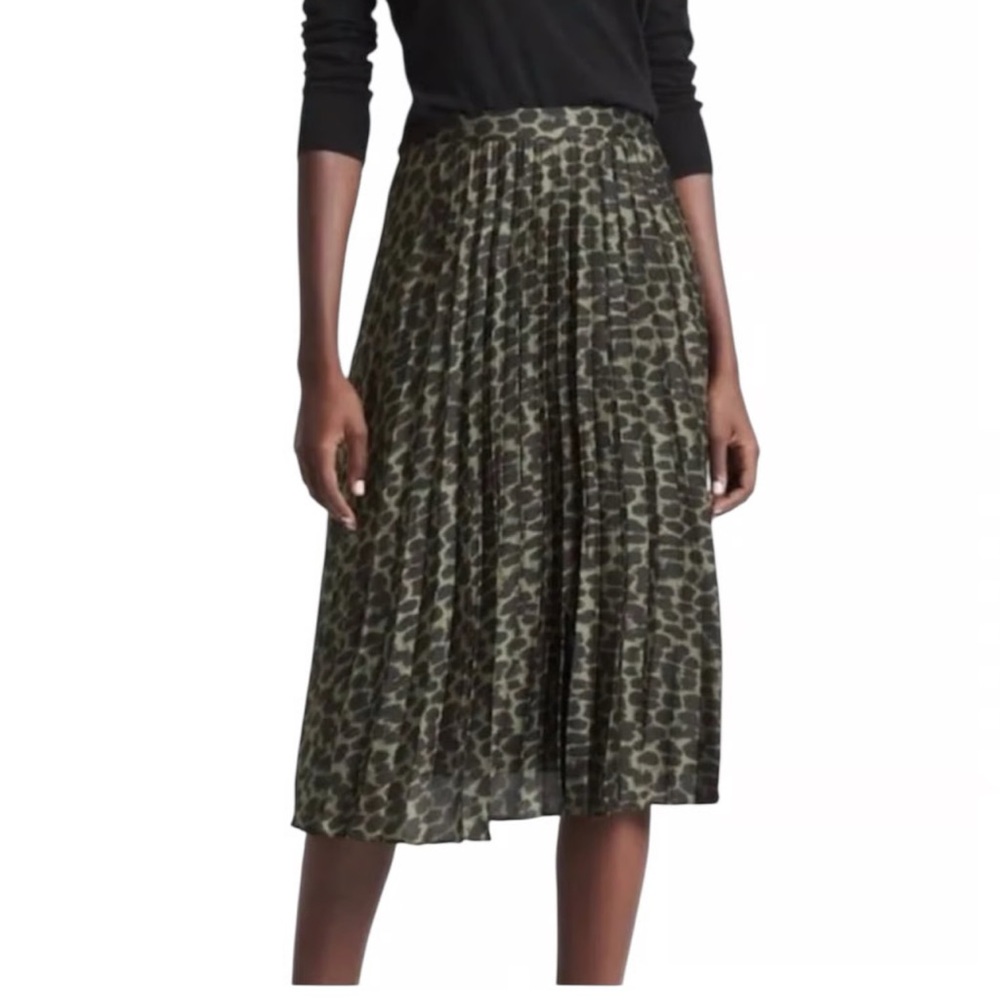 Banana Republic Green Leopard Print Pleated Midi Skirt